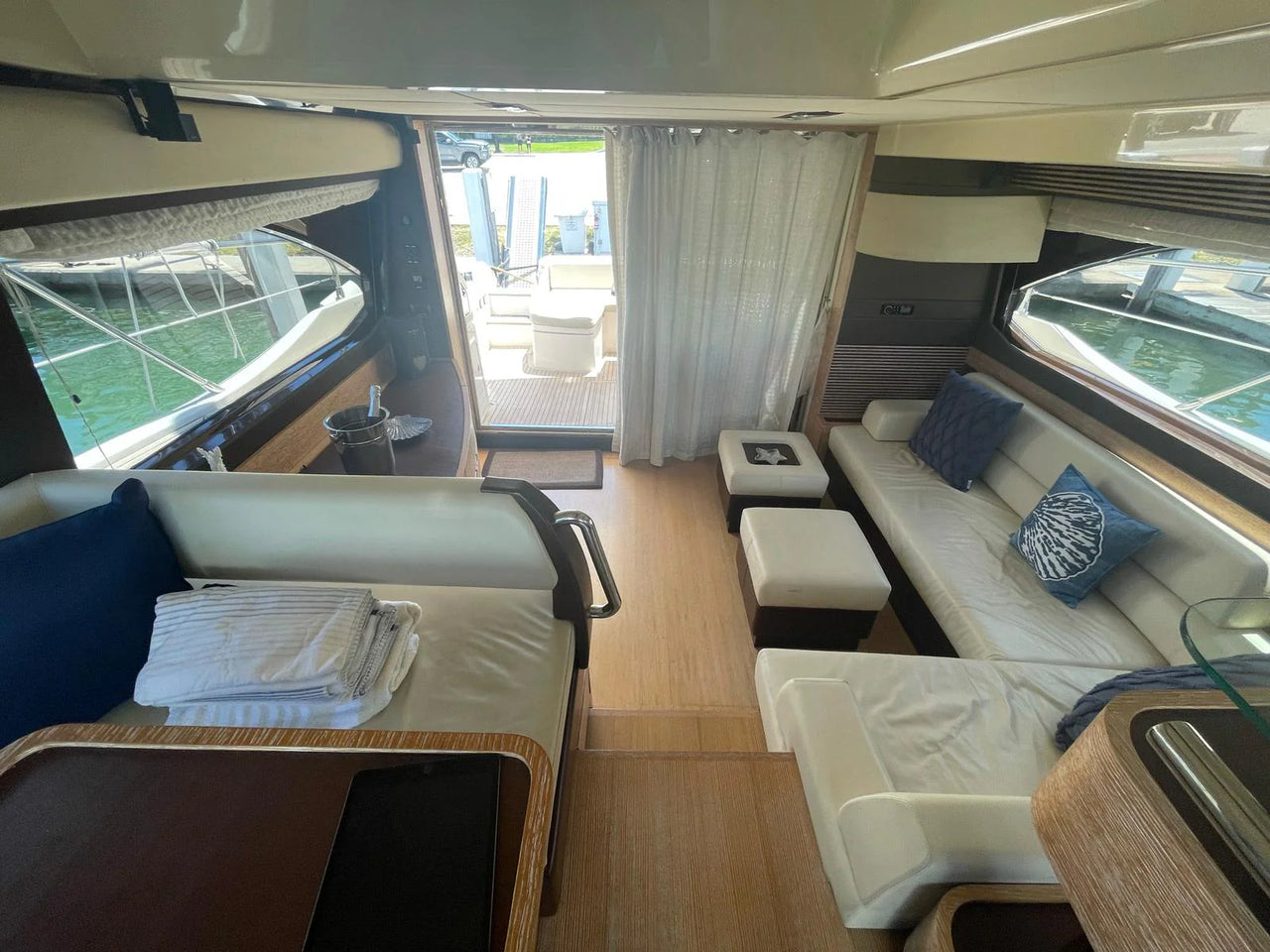 Flybridge Azimut 55