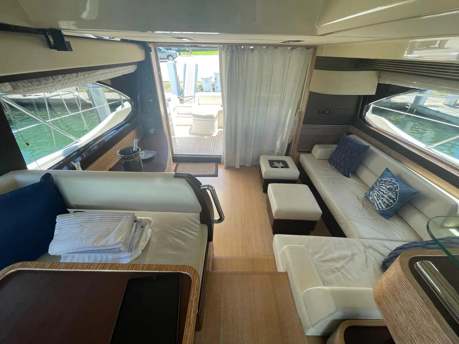 Flybridge Azimut 55