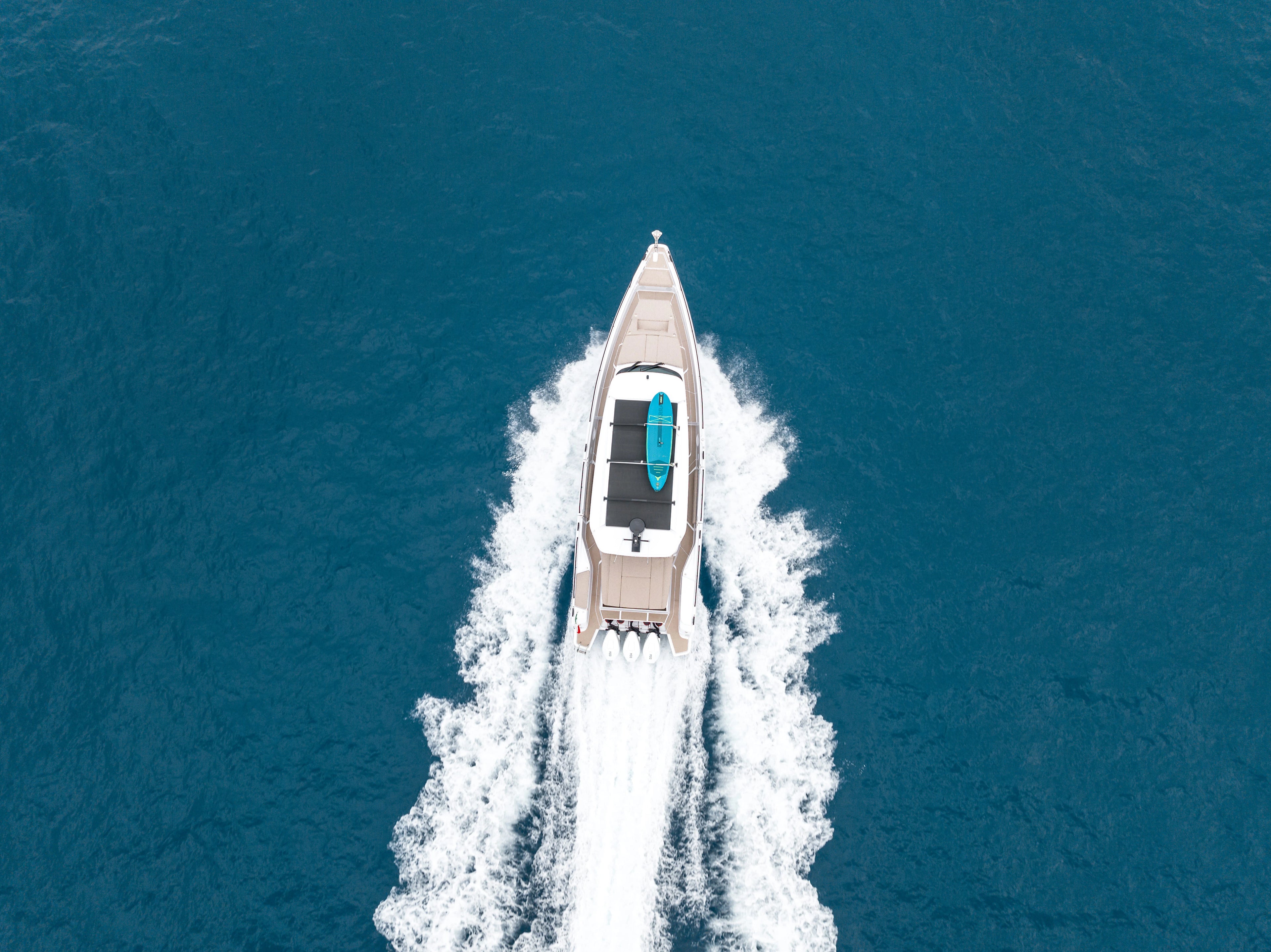 Axopar Brabus Sun-Top 45 ft.