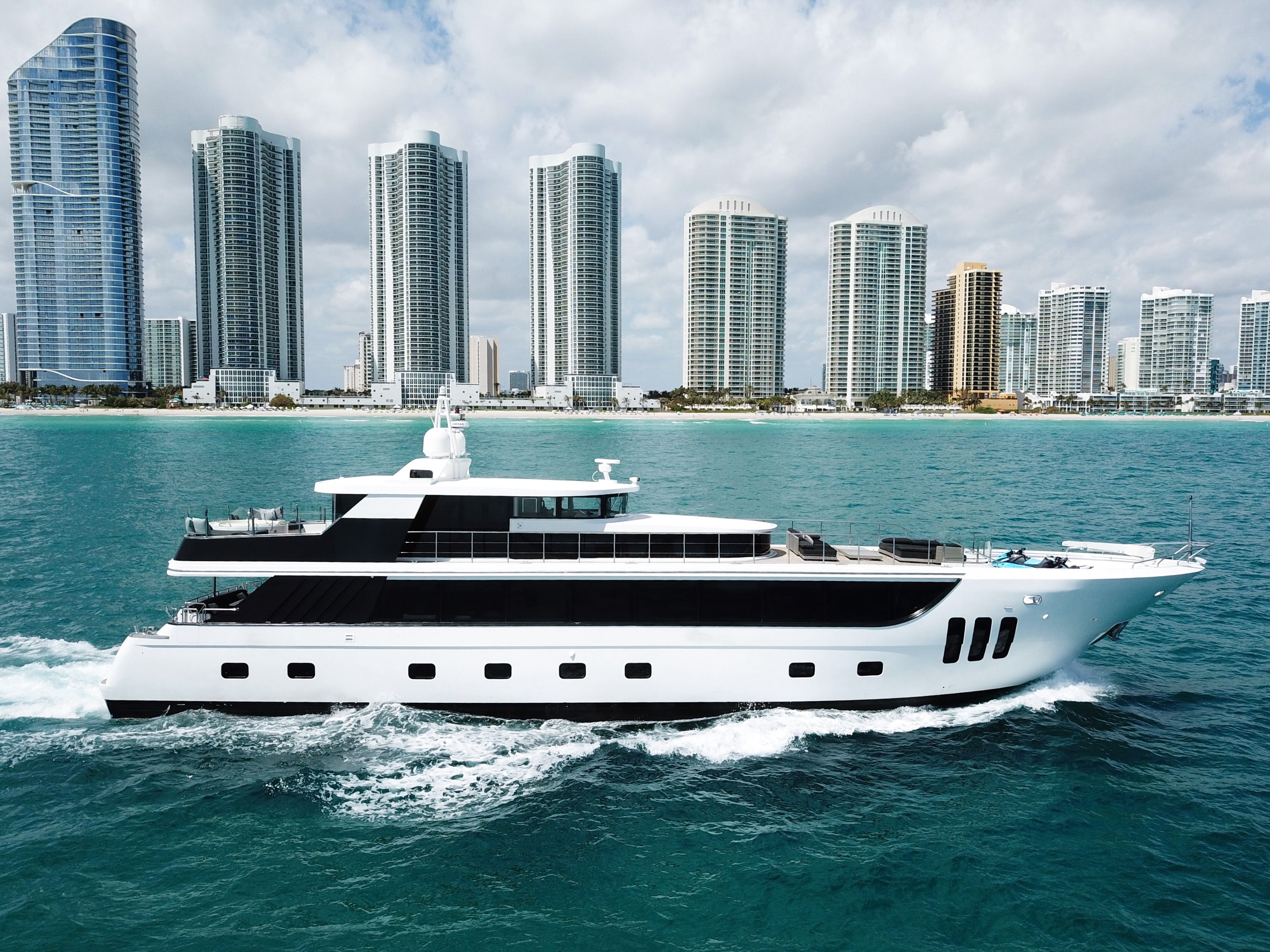 Privilege WHS Custom Line 112 ft.